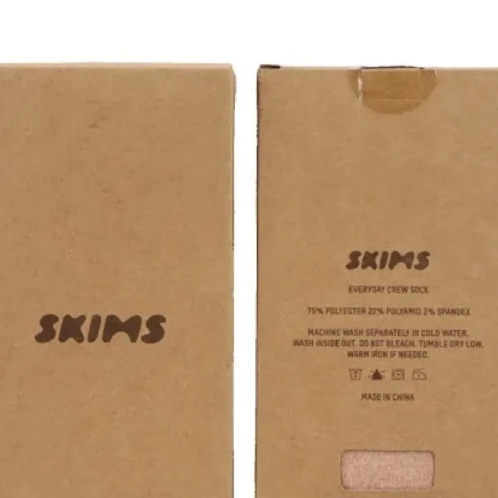 Skims everyday crew socks new in box
